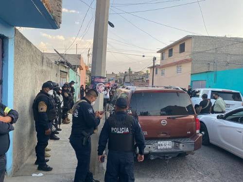 Balacera entre policías y ladrones en Ecatepec deja dos policías lesionados